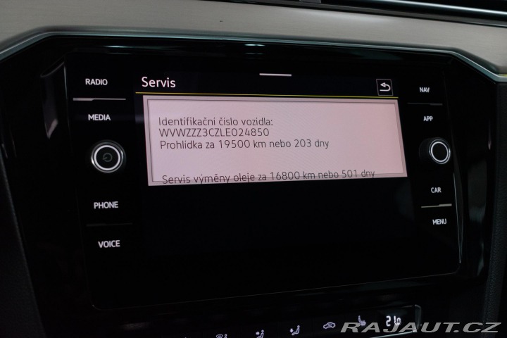 Volkswagen Passat 2.0 TDI REZERVACE 2020