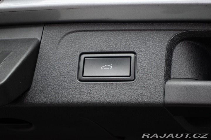 Volkswagen Passat 2.0 TDI ELEGANCE*ACC*DPH* 2020