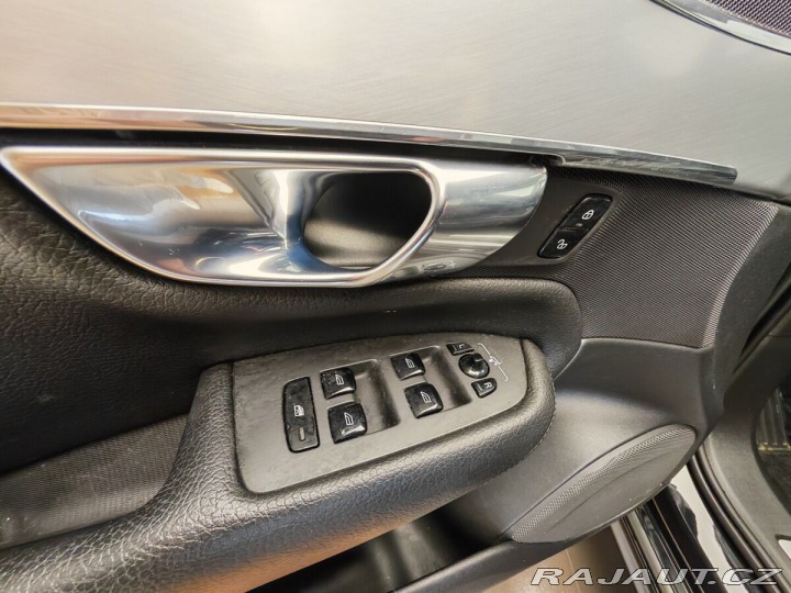 Volvo XC90 8-AUT, 4WD, 184 kW 2018