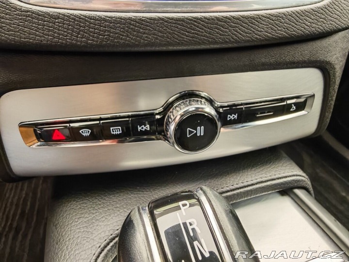 Volvo XC90 T58-AUT, 4WD, 184 kW 2018
