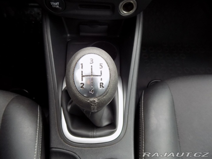Renault Fluence 1.6i 16V/2.Maj.ČR/Klimati 2011