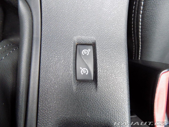 Renault Fluence 1.6i 16V/2.Maj.ČR/Klimati 2011