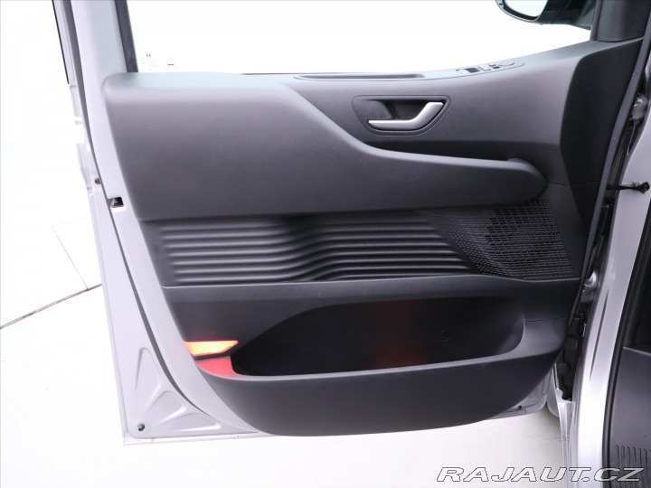 Hyundai Staria 2,2 CRDi 130kW Style Auto 2024