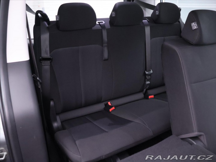 Hyundai Staria 2,2 CRDi 130kW Style Auto 2024