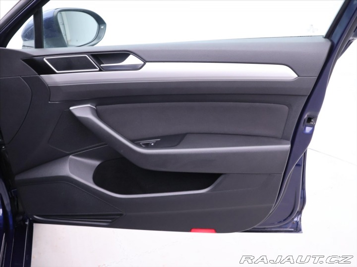 Volkswagen Passat 2.0 TDI 110kW DSG Comfort 2018