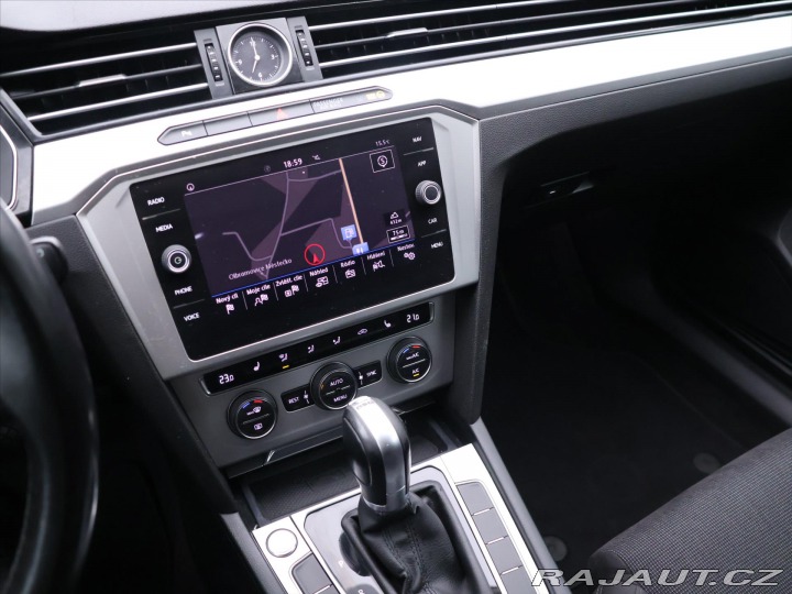 Volkswagen Passat 2.0 TDI 110kW DSG Comfort 2018