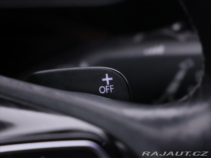 Volkswagen Touareg 3,0 TDI V6 DSG R-LINE CZ 2014