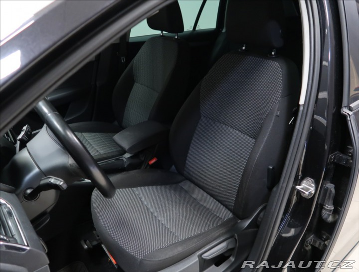 Škoda Octavia 1,2 TSI XENON VÝHŘEV 2x A 2015