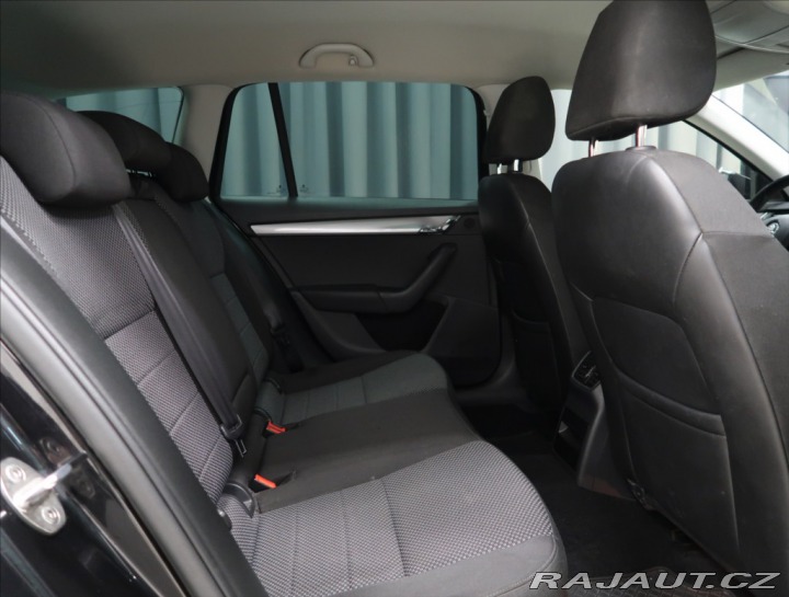 Škoda Octavia 1,2 TSI XENON VÝHŘEV 2x A 2015