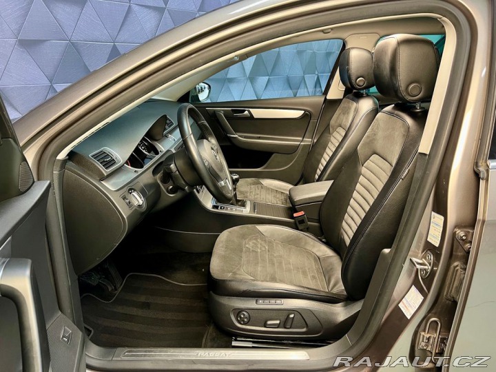 Volkswagen Passat 2.0TDI 125KW HIGHLINE PAN 2011