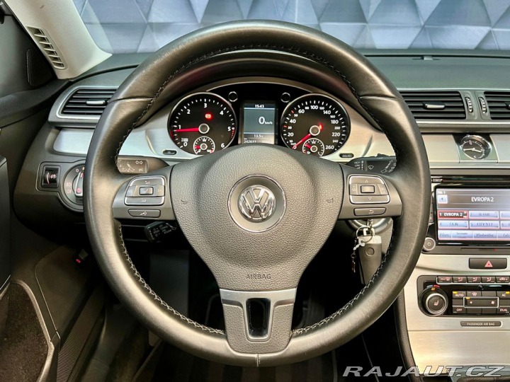 Volkswagen Passat 2.0TDI 125KW HIGHLINE PAN 2011