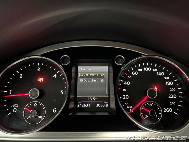 Volkswagen Passat 2.0TDI 125KW HIGHLINE PAN 2011