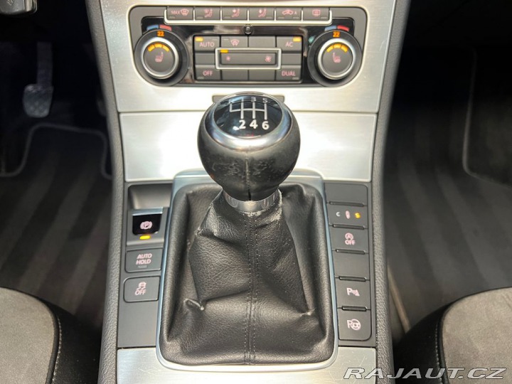 Volkswagen Passat 2.0TDI 125KW HIGHLINE PAN 2011