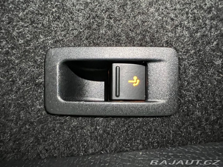 Volkswagen Passat 2.0TDI 125KW HIGHLINE PAN 2011