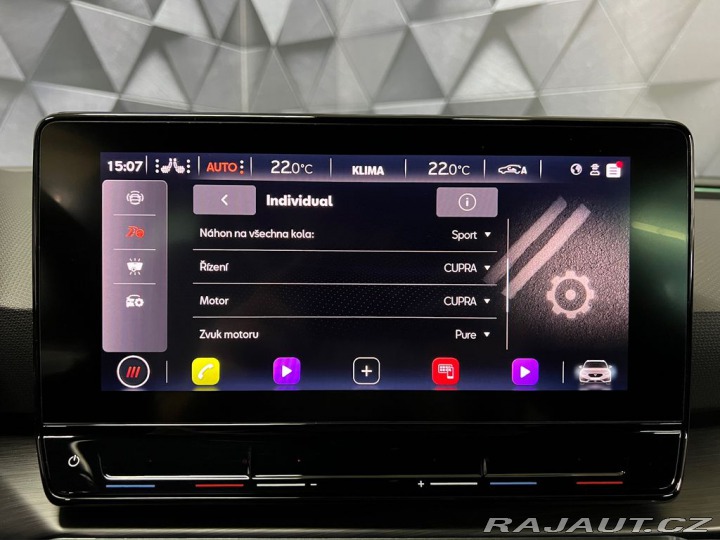 Cupra Leon 2.0TSI 228KW DSG 4WD, LED 2022
