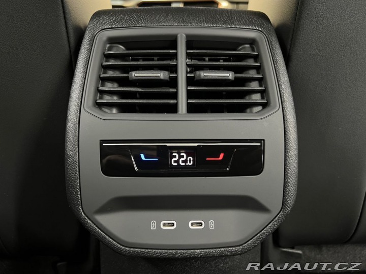 Cupra Leon 2.0TSI 228KW DSG 4WD, LED 2022