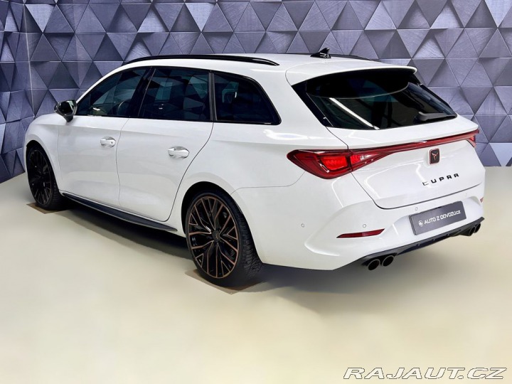 Cupra Leon 2.0TSI 228KW DSG 4WD, LED 2022