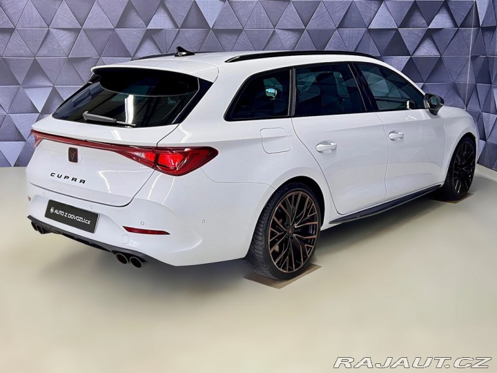 Cupra Leon 2.0TSI 228KW DSG 4WD, LED 2022