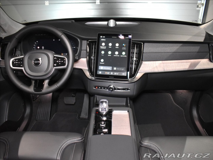 Volvo XC90 2,0 T8  Ultra Dark 2025