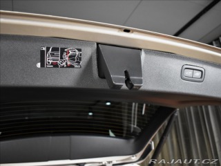 Volvo XC90 2,0 T8  Ultra Dark 2025