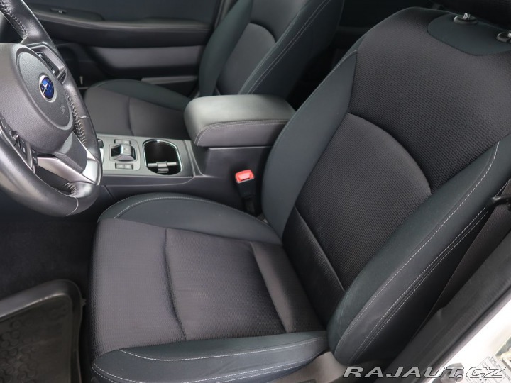 Subaru Outback 2.5Boxer,CZ,CarPlay,AT,4x 2019