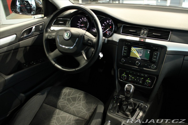 Škoda Superb TDi 4x4 Combi Nový Servis 2013