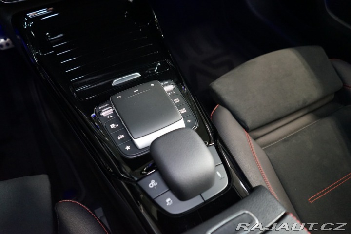 Mercedes-Benz A A35*AMG*4M*KEYLESS*KAMERA 2022