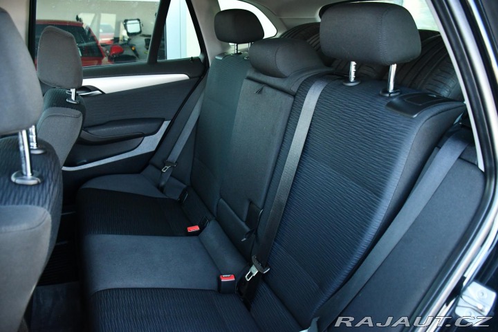 BMW X1 xDrive18d 2xALU 2011