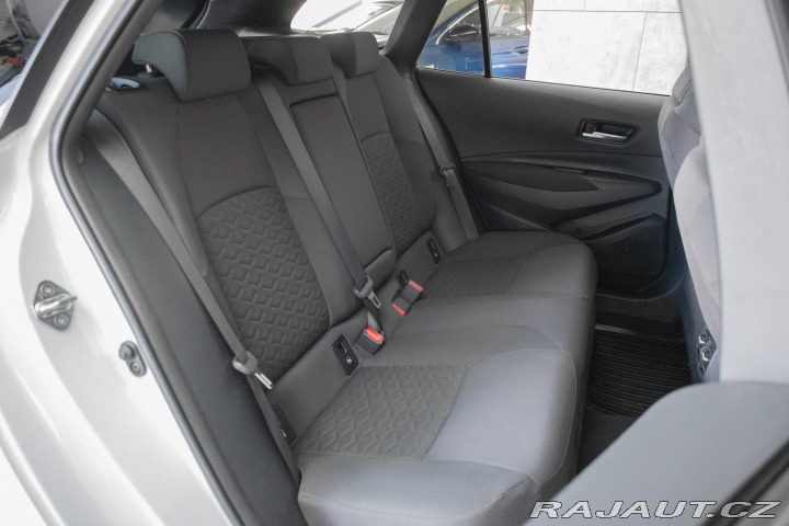 Toyota Corolla TS 1.8 HYBRID*KAMERA*DPH* 2022