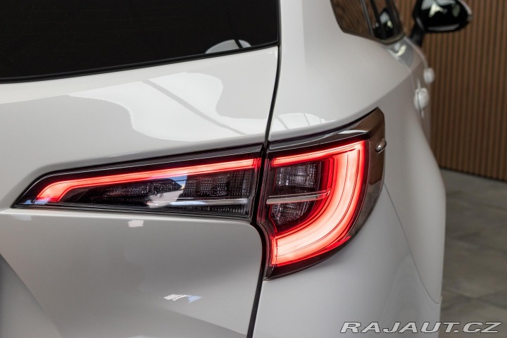 Toyota Corolla TS 1.8 REZERVACE 2022