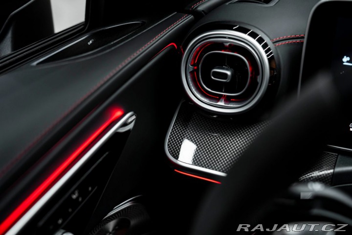 Mercedes-Benz CLE  2025