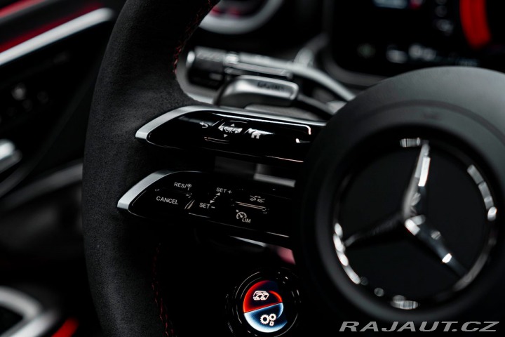 Mercedes-Benz CLE  2025