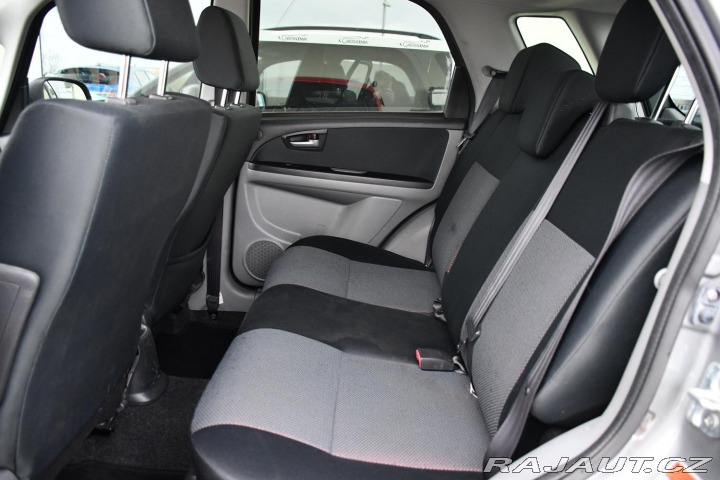 Suzuki SX4 1.6i VYHŘ.SEDAČKY AUT.AC 2006