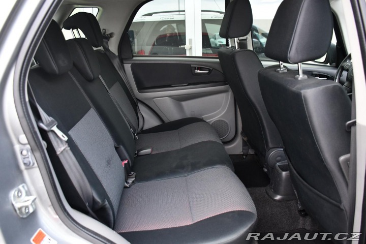 Suzuki SX4 1.6i VYHŘ.SEDAČKY AUT.AC 2006