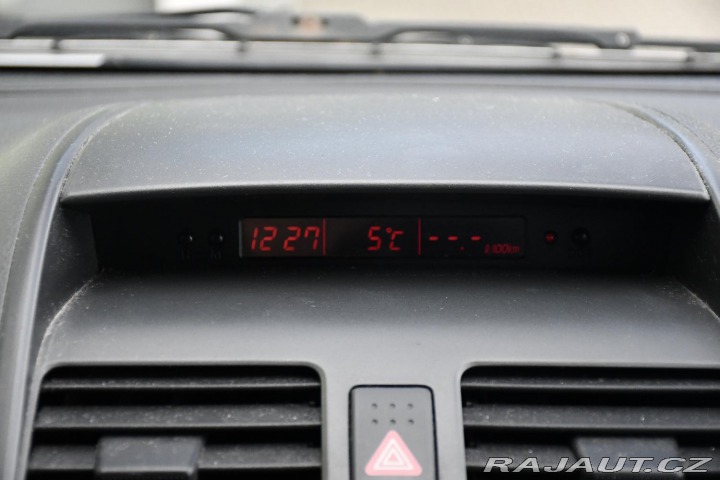 Suzuki SX4 1.6i VYHŘ.SEDAČKY AUT.AC 2006