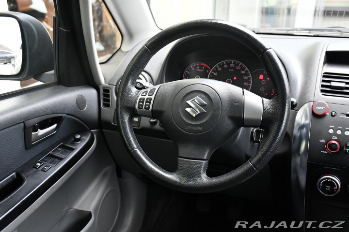 Suzuki SX4 1.6i VYHŘ.SEDAČKY AUT.AC 2006