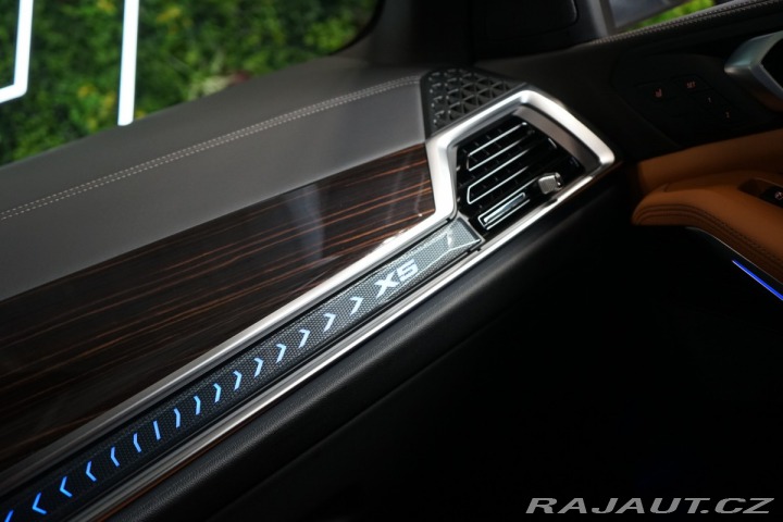 BMW X5 30d*XDRIVE*M*MASÁŽ*TAŽNÉ 2025