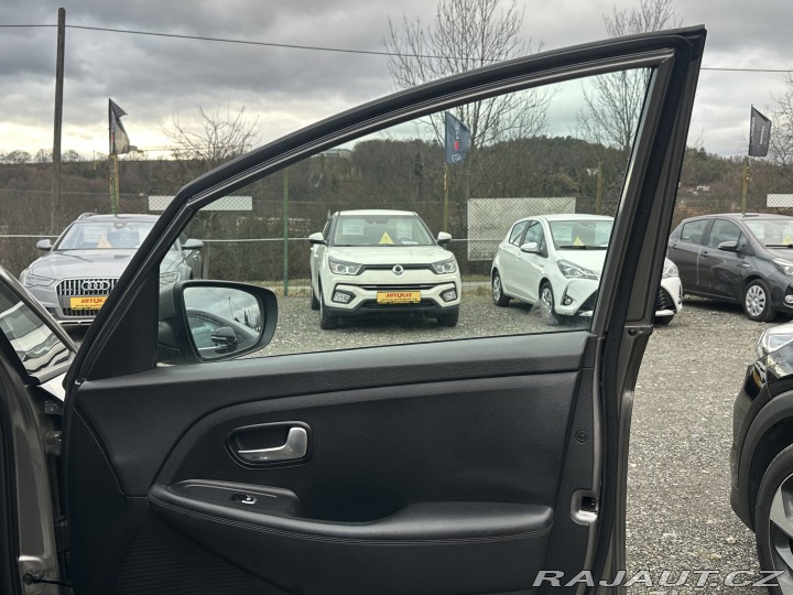 Kia Carens 1.7CRDi 104kW/7-míst/ČR/1 2017