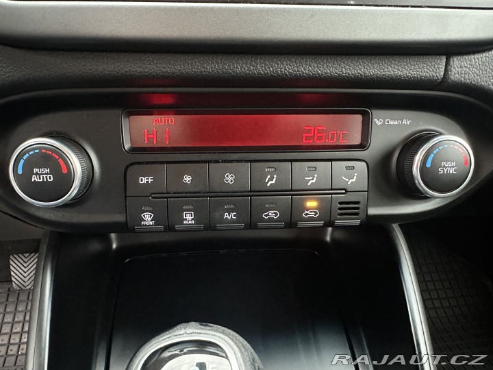 Kia Carens 1.7CRDi 104kW/7-míst/ČR/1 2017