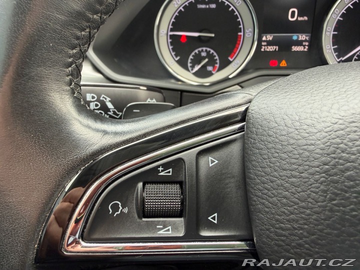 Škoda Superb Scout 2,0TDI 140kW DSG 2020