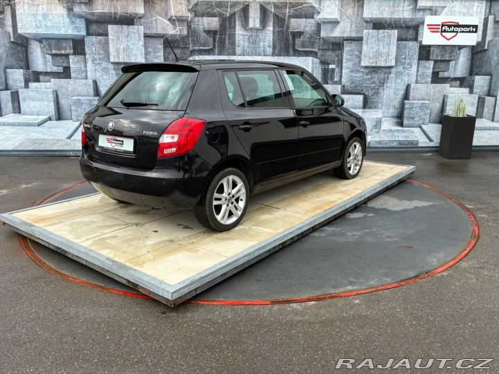 Škoda Fabia 1.2TSi, 96KW, VYHŘ. SEDAD 2014