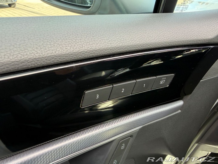 Volkswagen Touareg R-line  210kW Tažné 2023