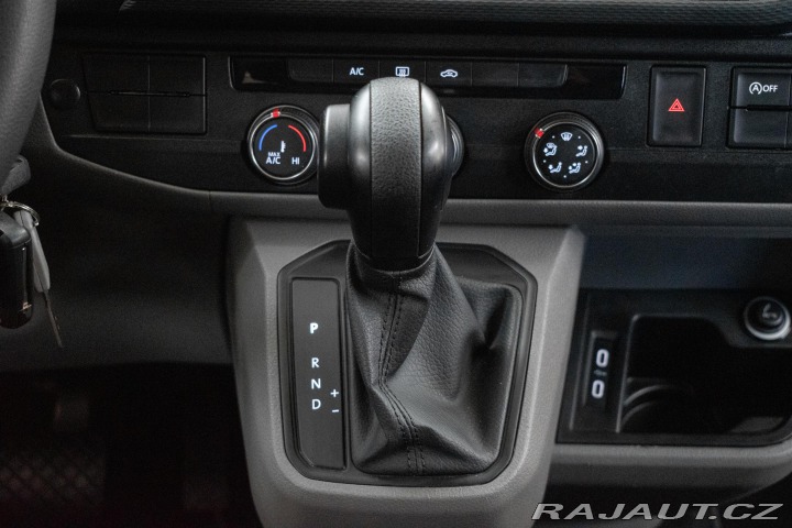 Volkswagen Caravelle 2.0TDI 110kW DSG*9.MÍST*D 2022