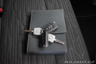 Volkswagen Caravelle 2.0TDI 110kW DSG*9.MÍST*2 2022