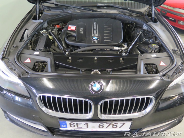 BMW 5 530d Xenony Navi Kůže,ser 2015