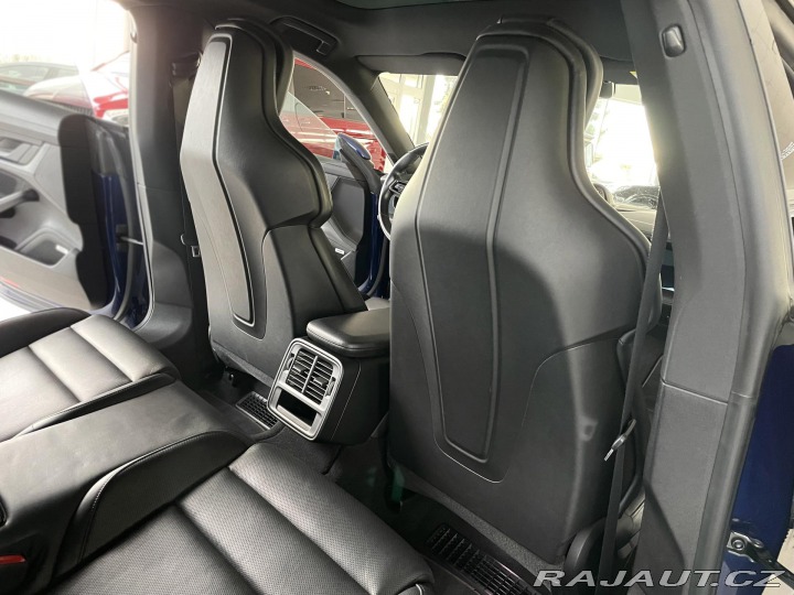 Porsche Taycan 4S Perf*Chrono*Odvětr.Sed 2021