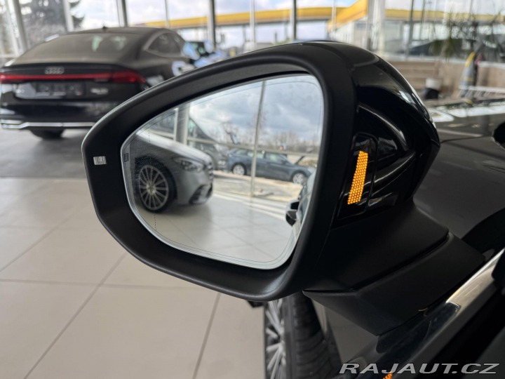Volkswagen Passat 1,5 eTSI DSG*REZERVACE! 2024