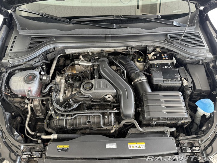 Volkswagen Passat 1,5 eTSI DSG*REZERVACE! 2024