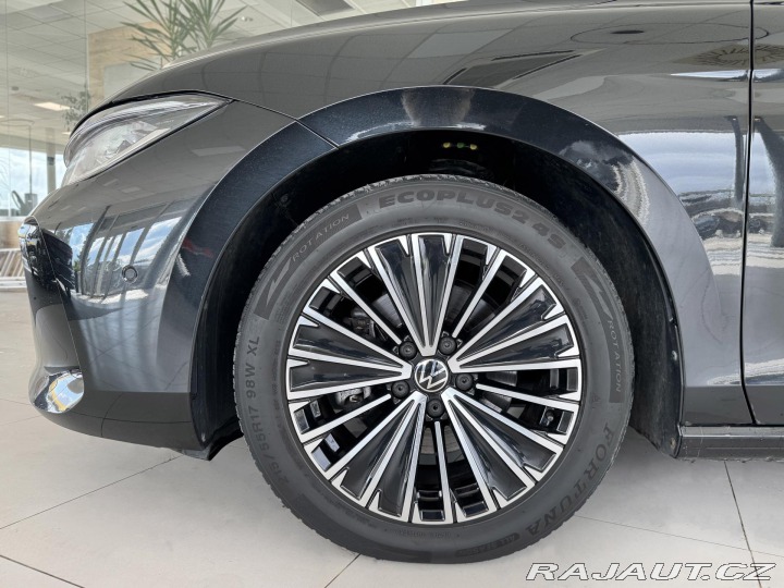 Volkswagen Passat Variant 1,5 eTSI DSG*REZE 2024