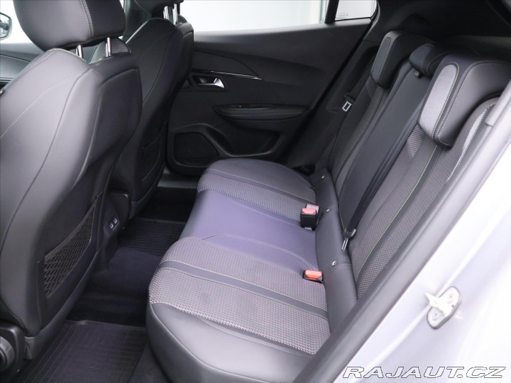 Peugeot 2008 1,2 PT 96kW Aut. CZ GT-Li 2022
